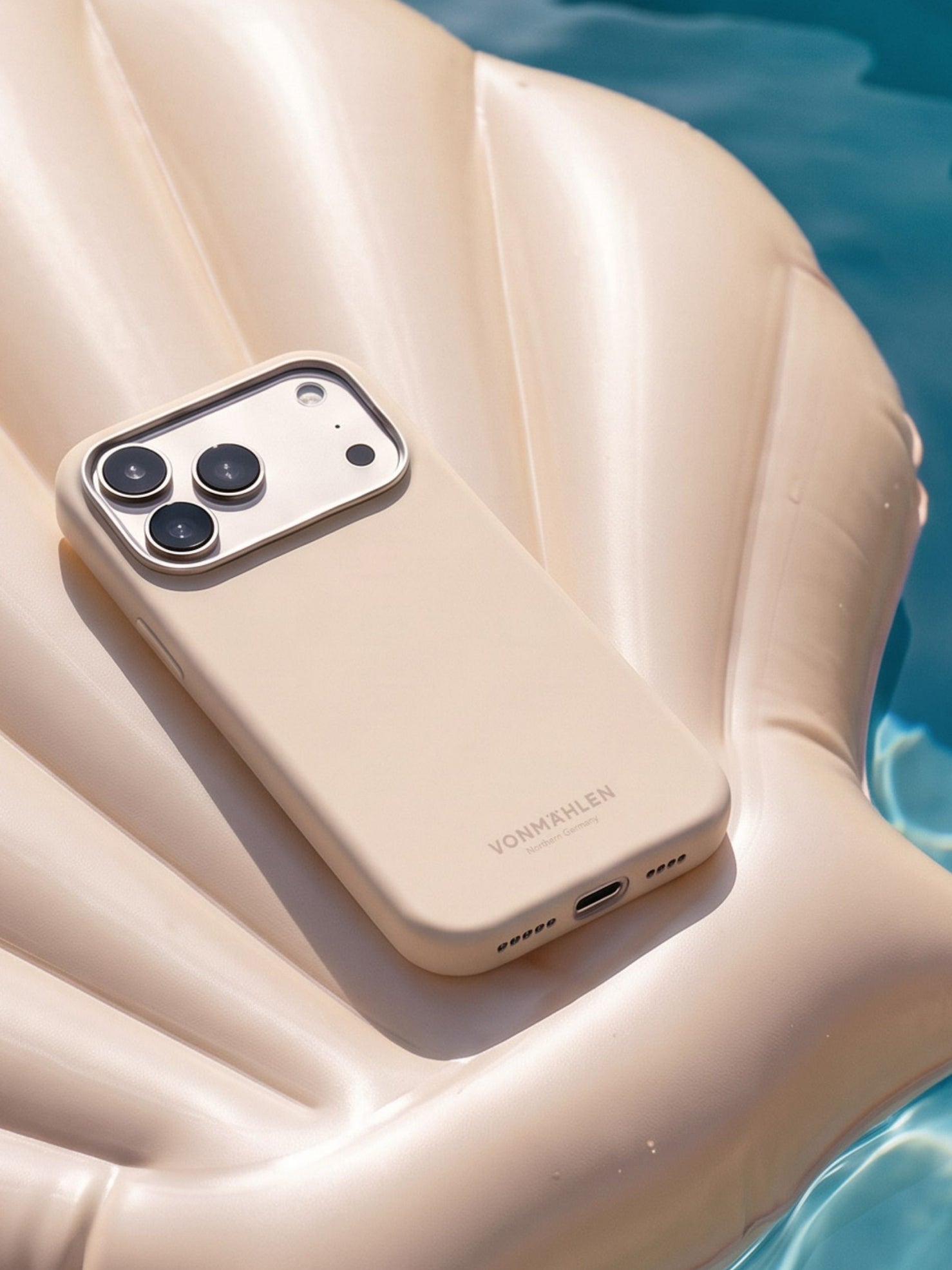Vonmaehlen Soft Silicone Case for iPhone 18 Pro - Cream