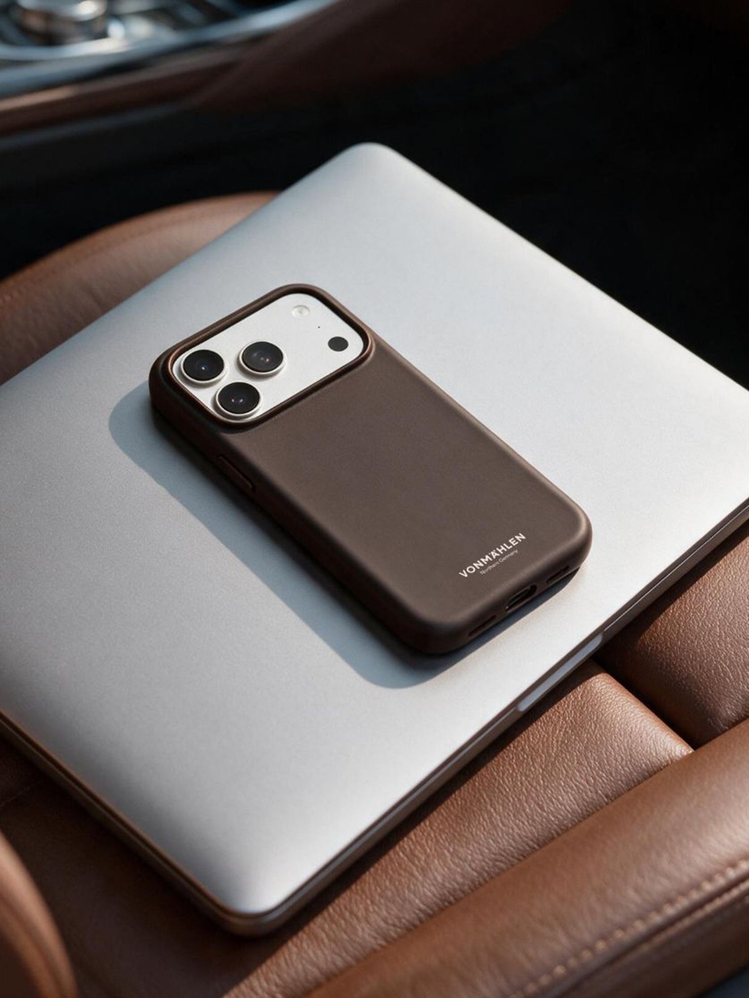 Vonmaehlen Soft Silicone Case for iPhone 18 Pro Max - Brown