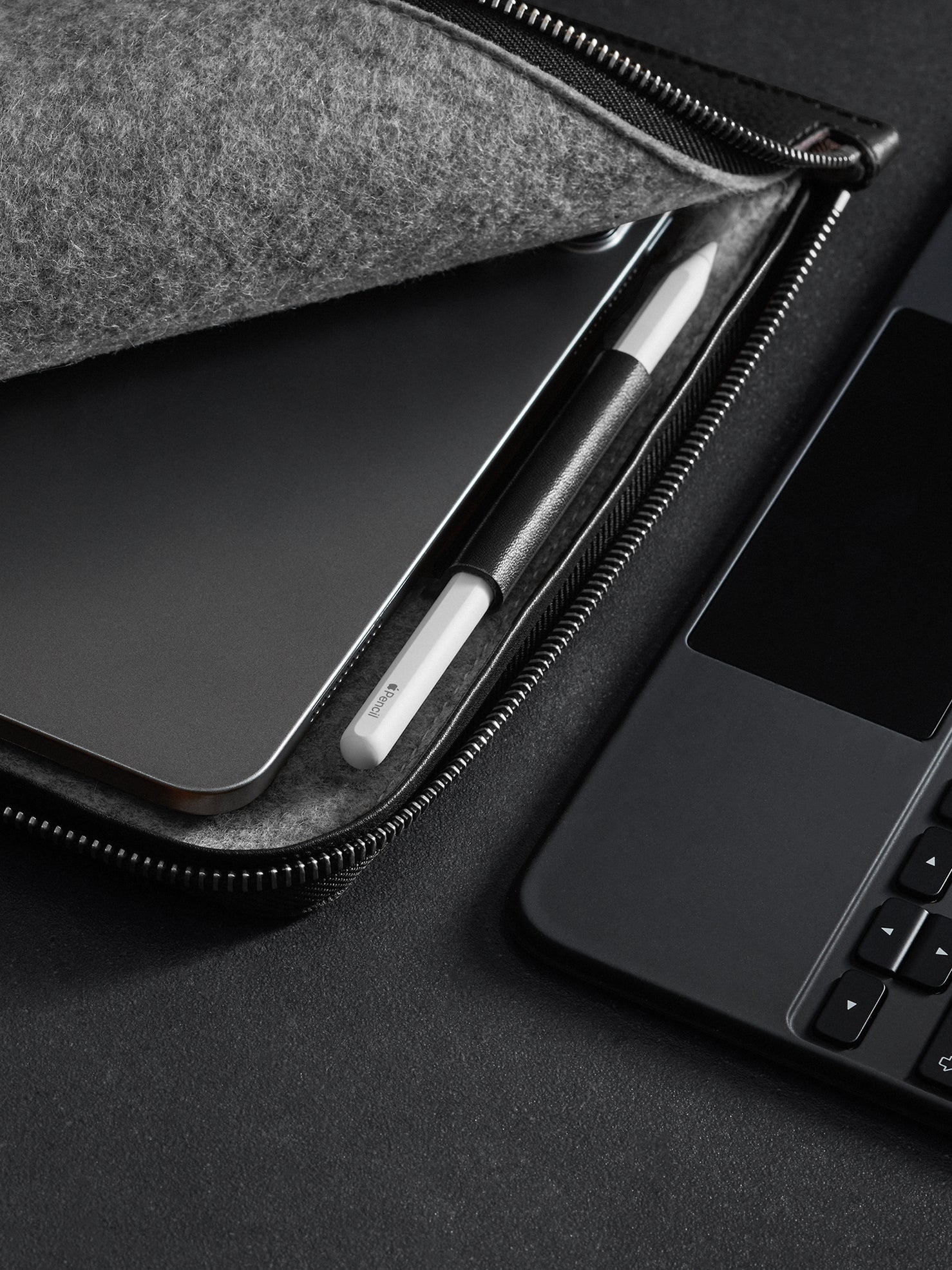 Woolnut Leather Folio for 11-inch iPad Pro & Air - Black