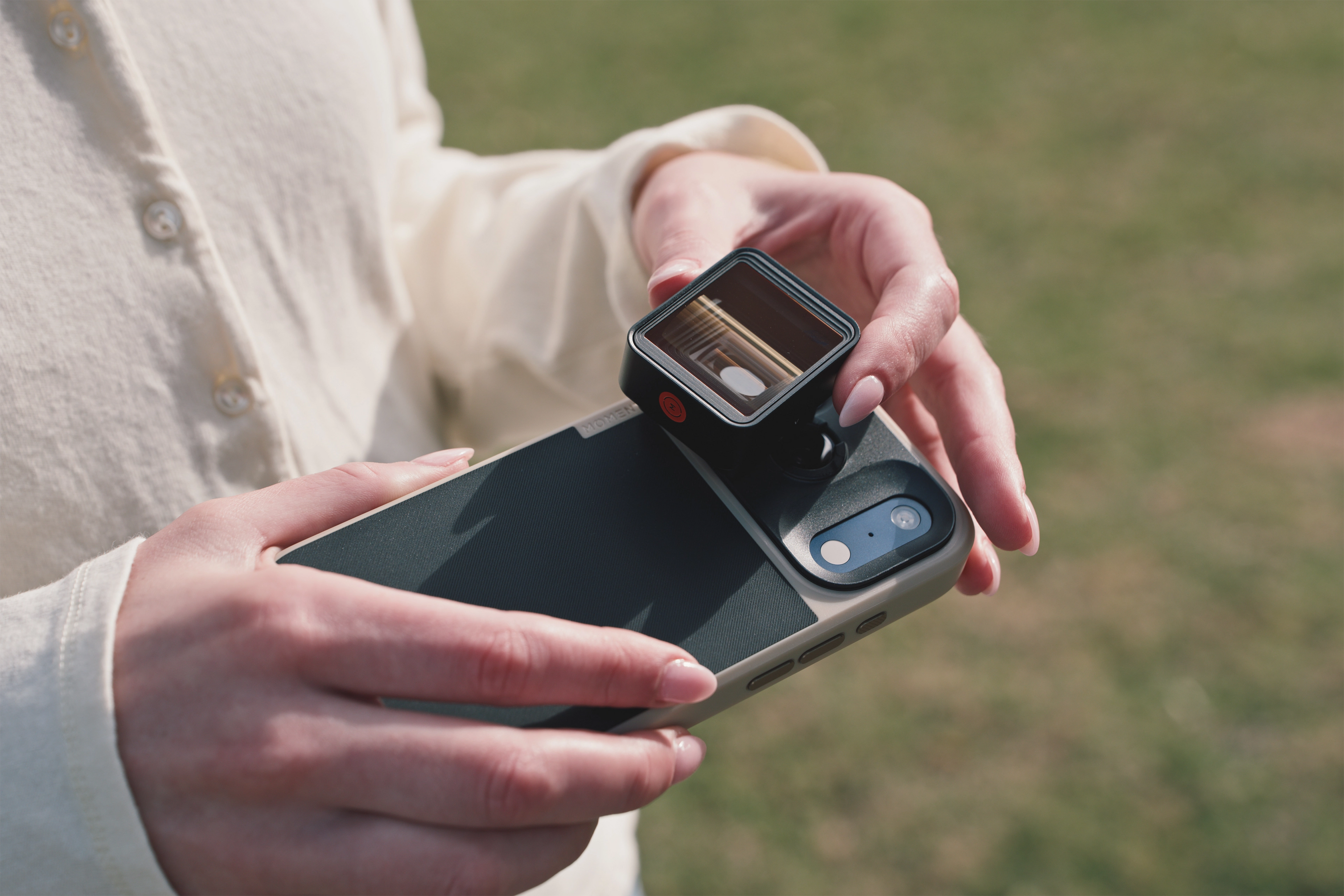Moment T-Series Mobile Lens II Anamorphic Gold42 - 1.33x