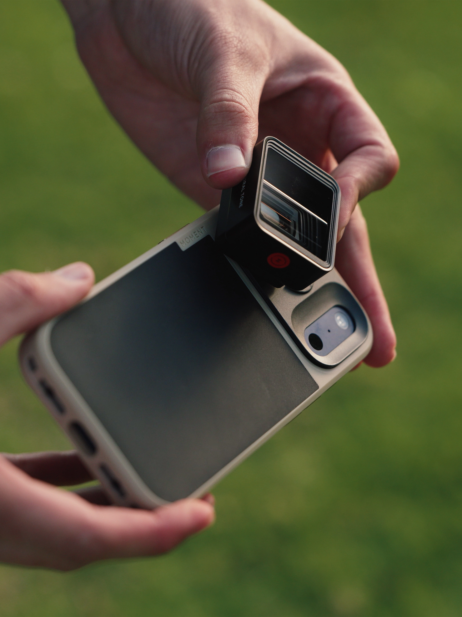 Moment T-Series Mobile Lens II Anamorphic Natural - 1.33x