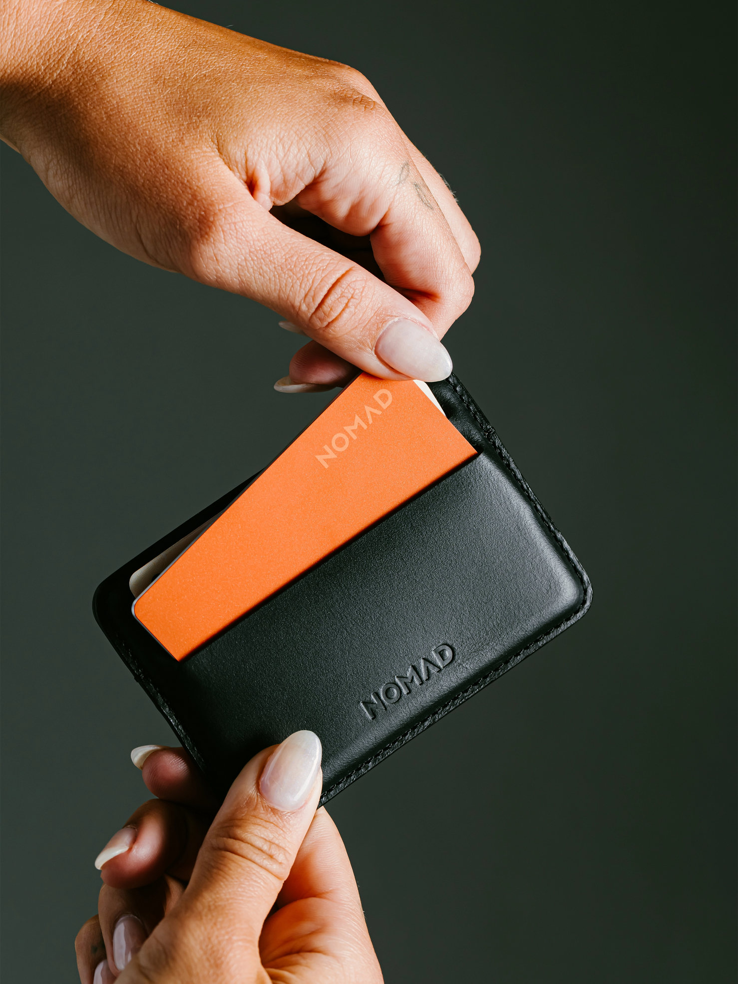 Nomad Tracking Card Pro - Stellar Orange - Apple (Find My)