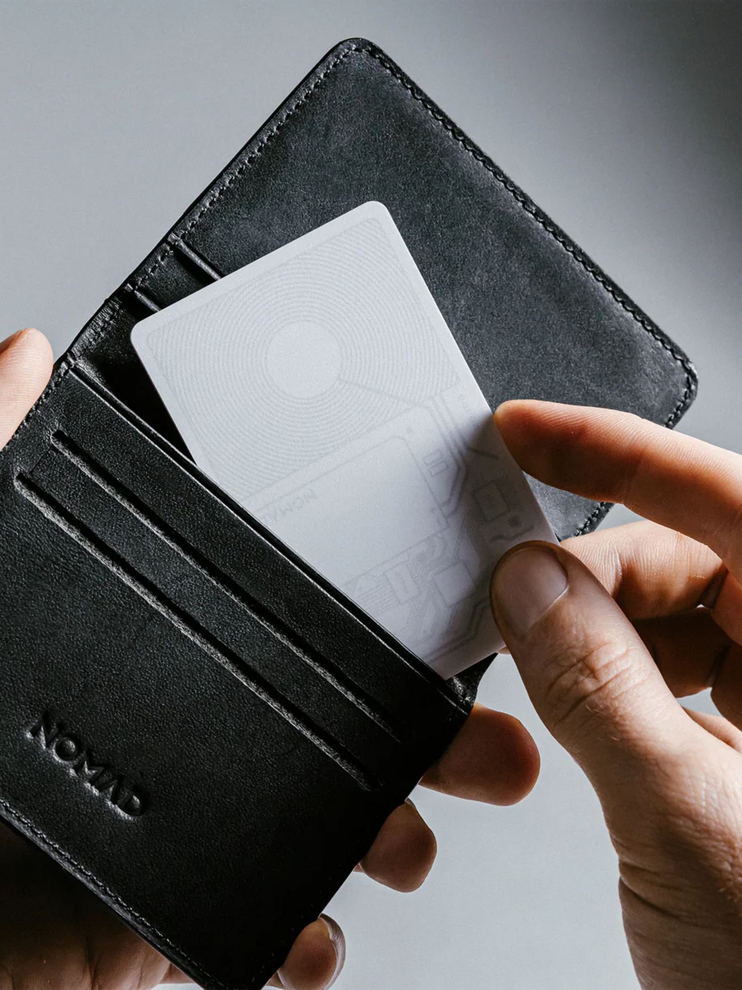 Nomad Tracking Card Air - White - Apple (Find My)