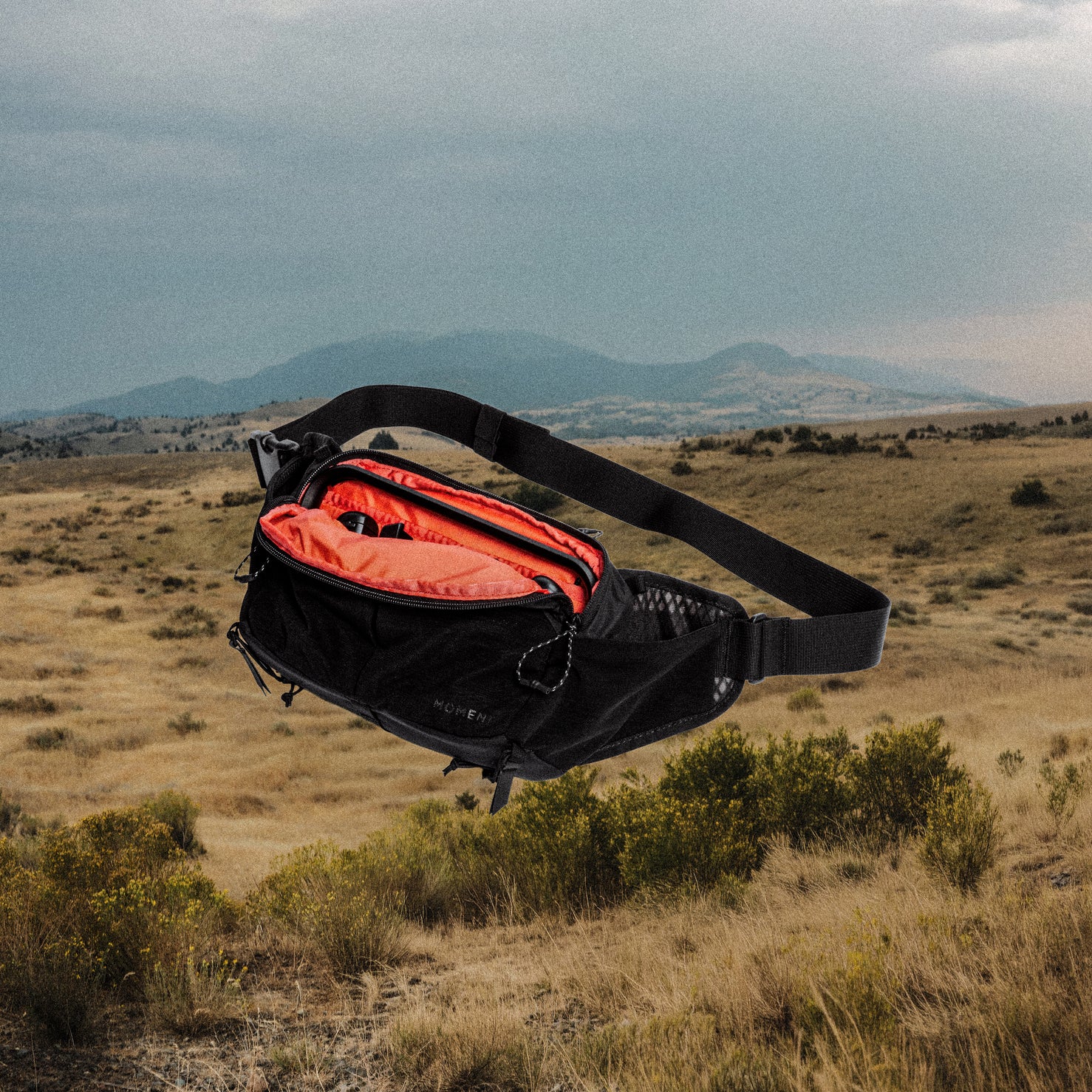 Moment Slate Sling 4L - Black