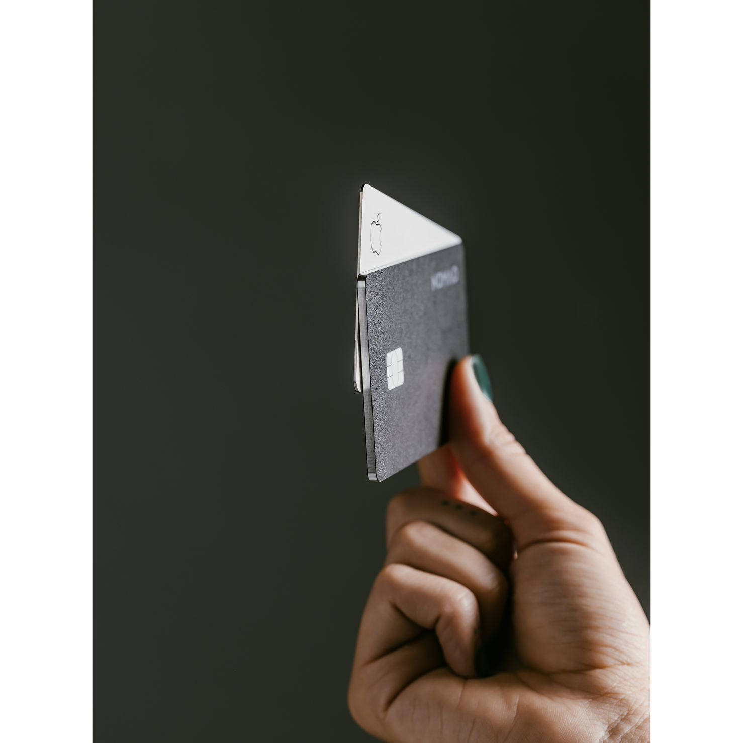 Nomad Tracking Card Pro - Black - Apple (Find My)