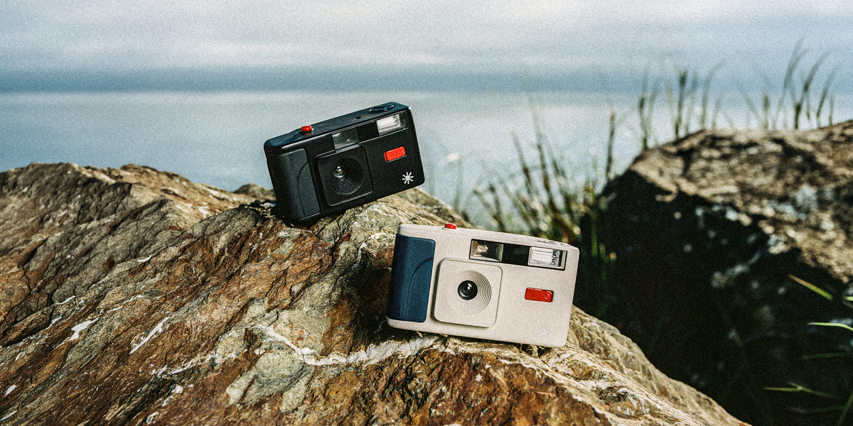 Long Weekend 35mm Film Camera - Red Chilli